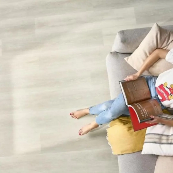 Lame PVC clipsable décor chêne naturel Arbiton Woodric - 22,9 x 122 cm - Chêne Lawrence