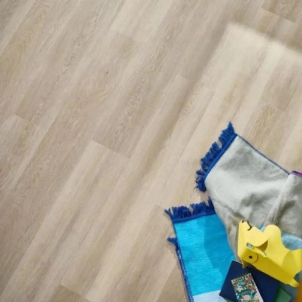 Lame PVC à coller effet chêne Arbiton Woodric Dryback - 22,9 x 122 cm - Chêne Stamford