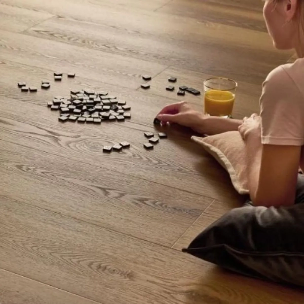 Lame PVC à coller imitation parquet Arbiton Woodric EIR Dryback - 22,9 x 122 cm - Chêne Dallas