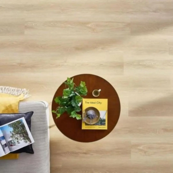 Lame PVC clipsable avec sous-couche intégrée Arbiton Woodric Acoustic - 22,9 x 122 cm - Chêne Roseville