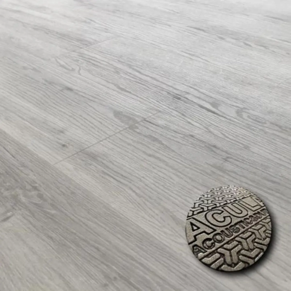 Lame PVC clipsable avec sous-couche intégrée Arbiton Amaron Wood Acoustic - 22,9 x 151,1 cm - Chêne Alaskan