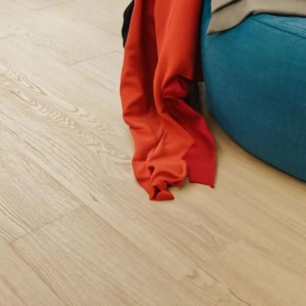 Lame PVC à coller imitation bois - 23,6 x 122,7 cm - Chêne Silver - Déstockage