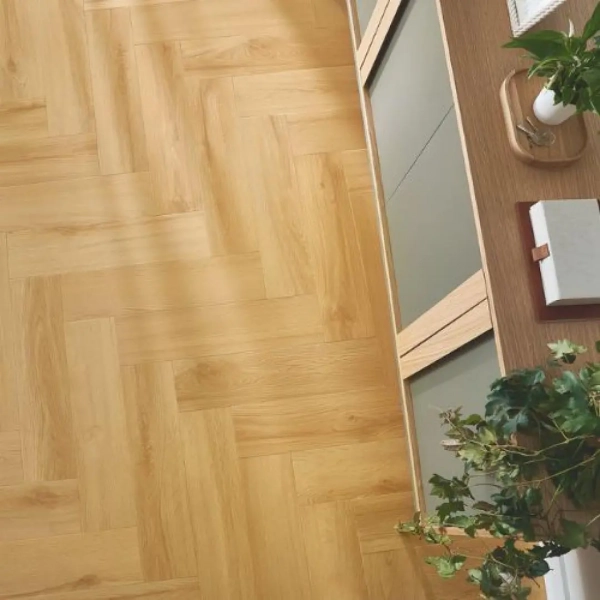 Lame PVC à coller Bâton rompu effet bois Arbiton Amaron Herringbone EIR Dryback - 14,8 x 59,2 cm - Chêne Virgin