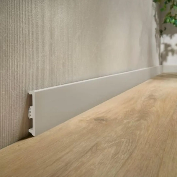 Plinthe flexible Arbiton STIQ XL – ST810 Cachemire – H. 8 x L. 220 x ép. 15 mm