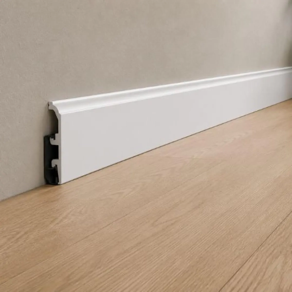 Plinthe moulurée Arbiton VEGA – blanc P0910 – H. 9 x L. 240 x ép. 20 mm