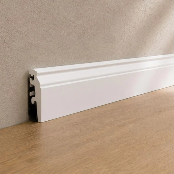 Plinthe moulurée Arbiton VEGA – blanc P0620 – H. 6 x L. 240 x ép. 20 mm