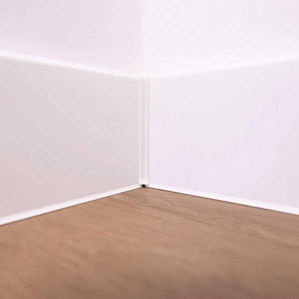 Lot de 2 angles intérieurs pour plinthe Arbiton VIGO 80 – blanc 01