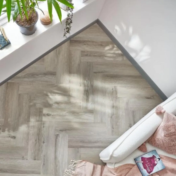 Lame PVC clipsable Bâton rompu Arbiton Amaron Herringbone - 14,8 x 59,2 cm - Chêne Medicci