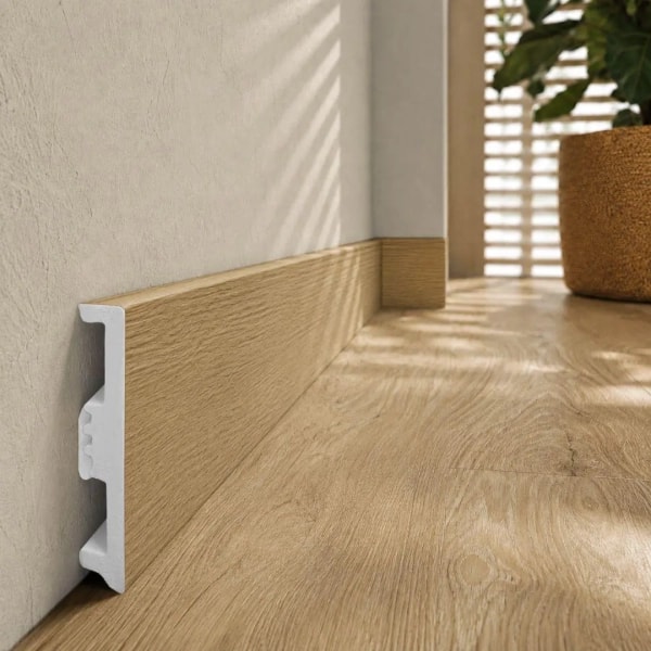 Plinthe décor bois Arbiton STIQ XL WOOD - Chêne Algarve 125 - H. 8 x L. 220 x ép. 15 mm