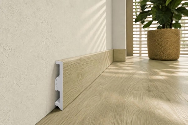 Plinthe décor bois Arbiton STIQ XL WOOD - Chêne Worcester 255 - H. 8 x L. 220 x ép. 15 mm