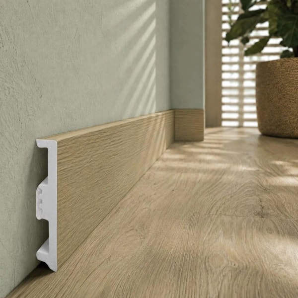 Plinthe décor bois Arbiton STIQ XL WOOD - Chêne Flam 133 - H. 8 x L. 220 x ép. 15 mm