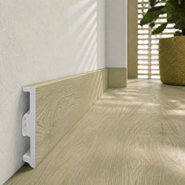 Plinthe décor bois Arbiton STIQ XL WOOD - Chêne Trondheim 126 - H. 8 x L. 220 x ép. 15 mm