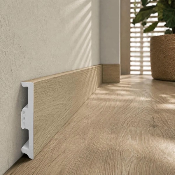 Plinthe décor bois Arbiton STIQ XL WOOD - Chêne Lugano 123 - H. 8 x L. 220 x ép. 15 mm