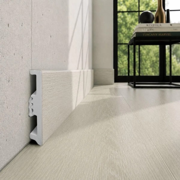 Plinthe décor bois Arbiton STIQ XL WOOD - Chêne Olten 132 - H. 8 x L. 220 x ép. 15 mm
