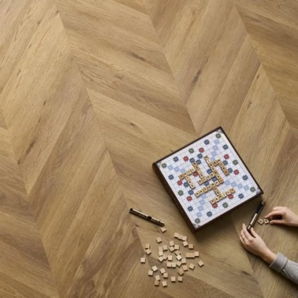 Lame PVC clipsable Point de Hongrie Arbiton Amaron Chevron - 12 x 60 cm - Chêne Georgetown