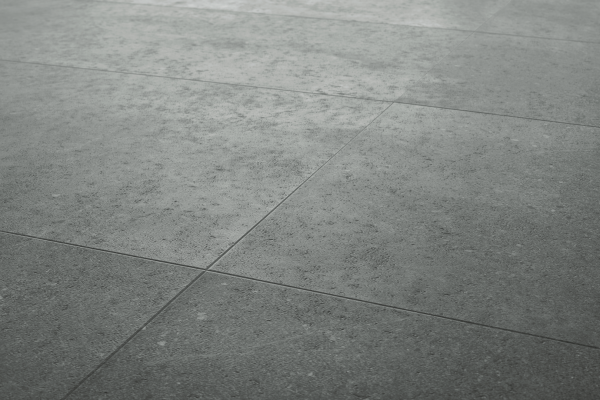 Dalle PVC clipsable effet béton Arbiton Amaron Forma - Ninaventura Graphite - 91,4 x 45,7 cm